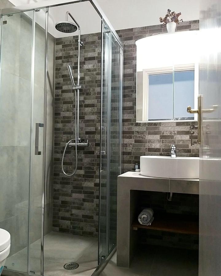 Mavrikou Helen Apartments Скірос Екстер'єр фото