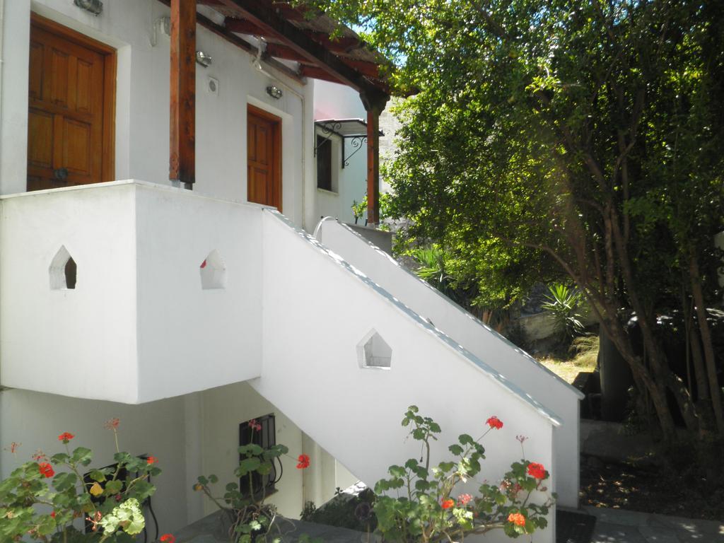 Mavrikou Helen Apartments Скірос Номер фото